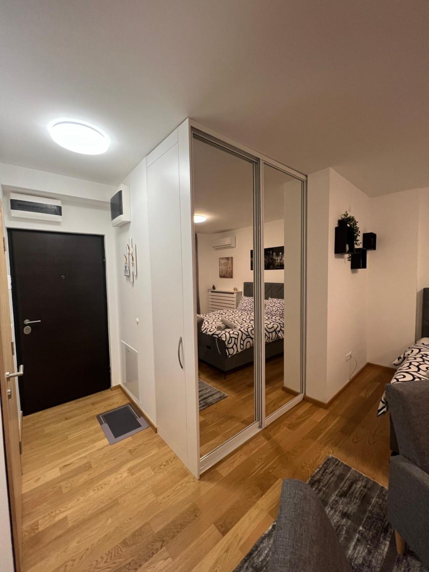 54 Apartment *